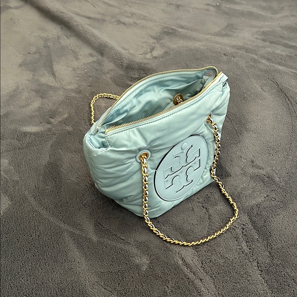 Tory Burch Light Green Shoulder Bag with Gold Chain - Picture 7 of 7